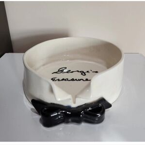 Elegant Black and White Ceramic Jewelry Holder